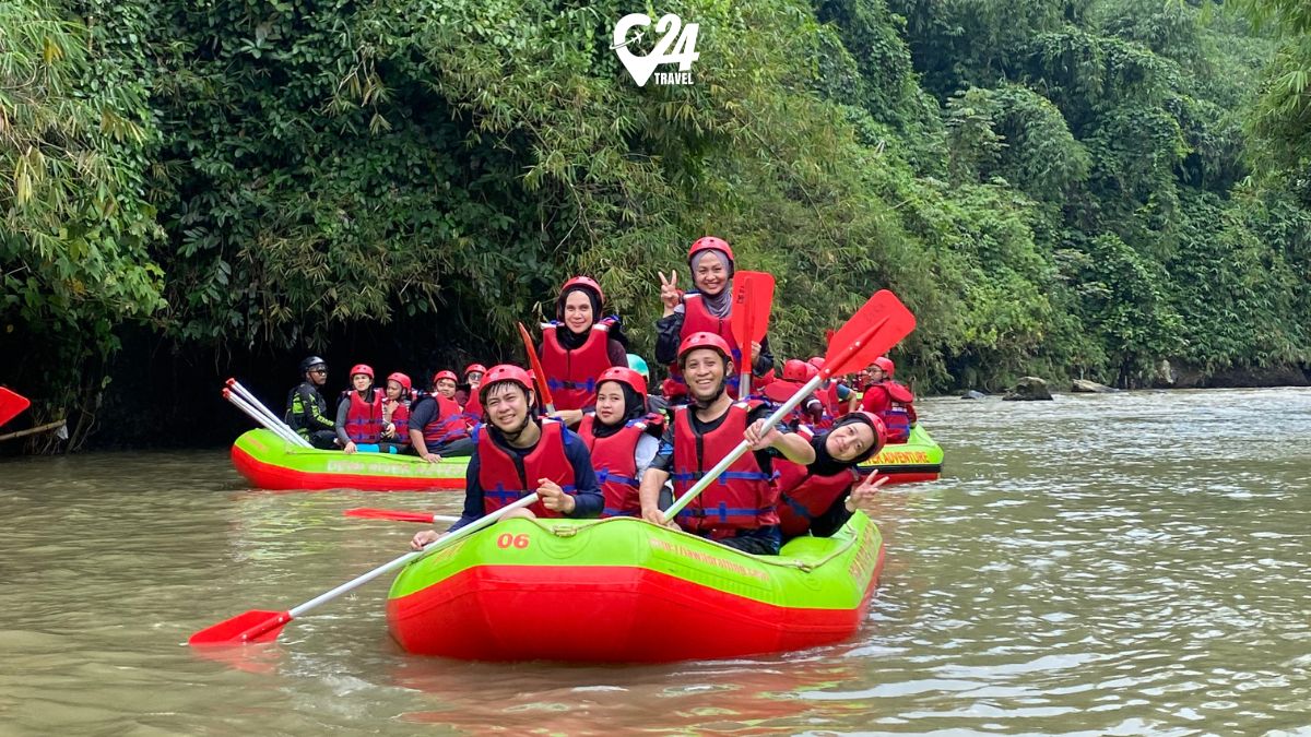 outing rafting bogor